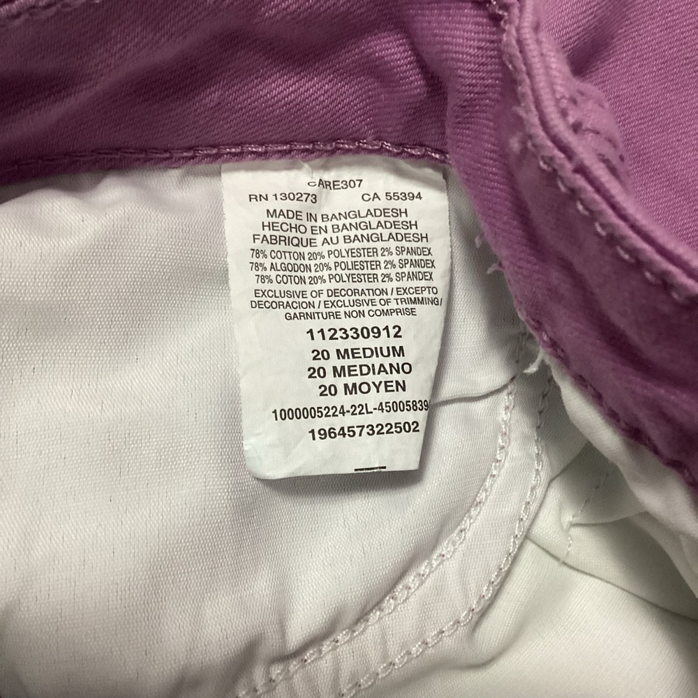 LEE: lavender or light purple colored crop jeans size 20 - Picture 8 of 8